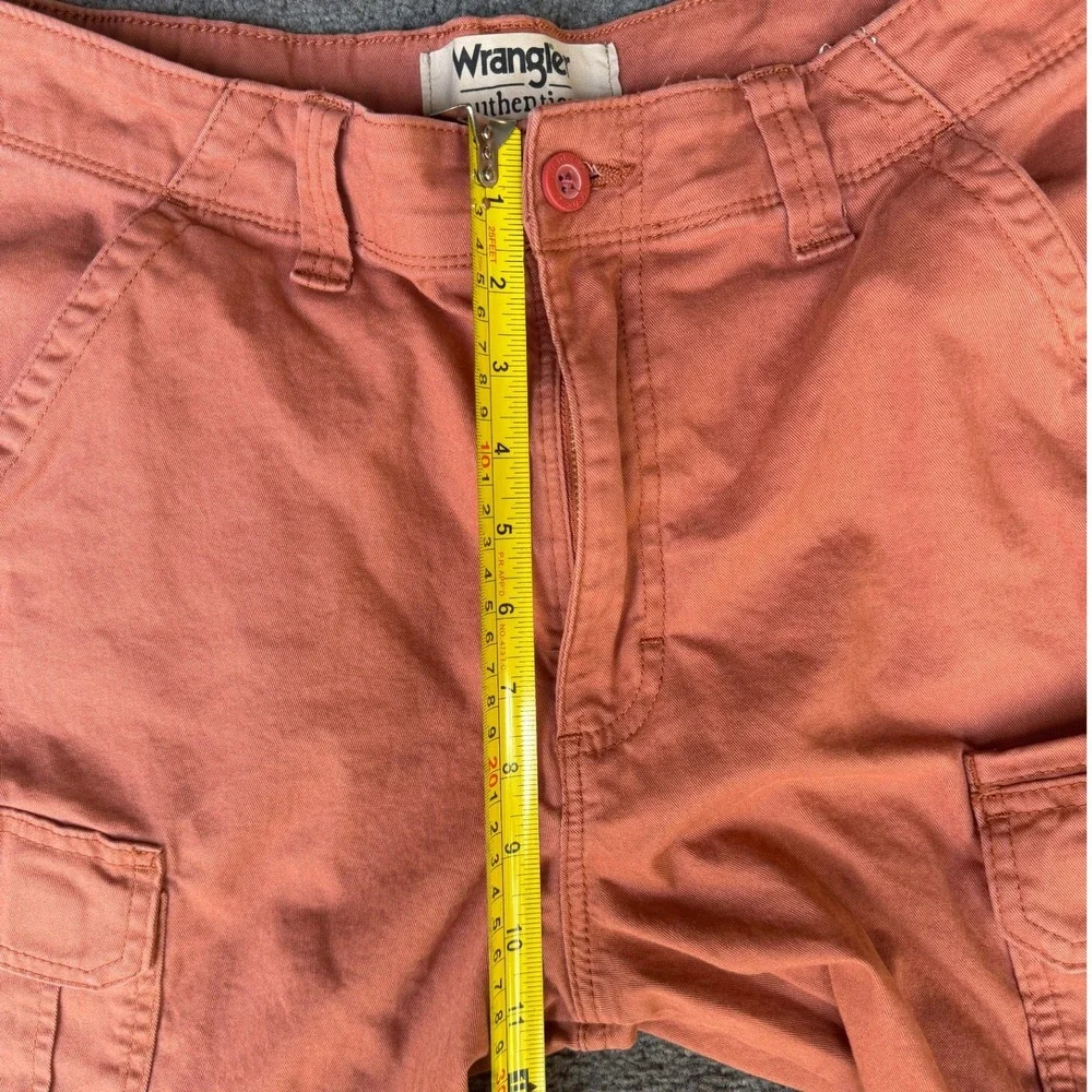 Wrangler Authentics Mens Cargo Shorts Coral Pink Size 32 Cotton Utility Summer